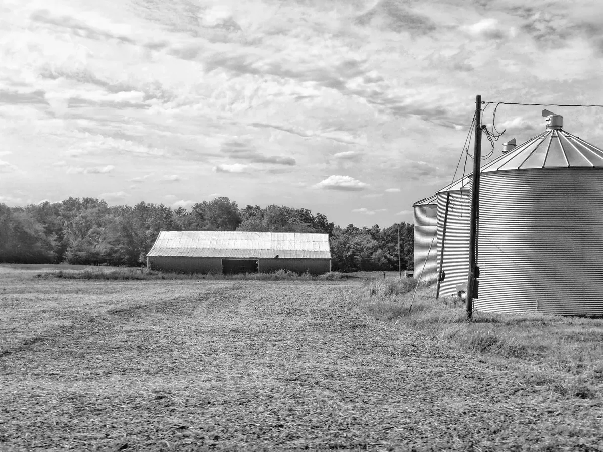 Pole Barn Construction detail - Wichita KS post-frame construction